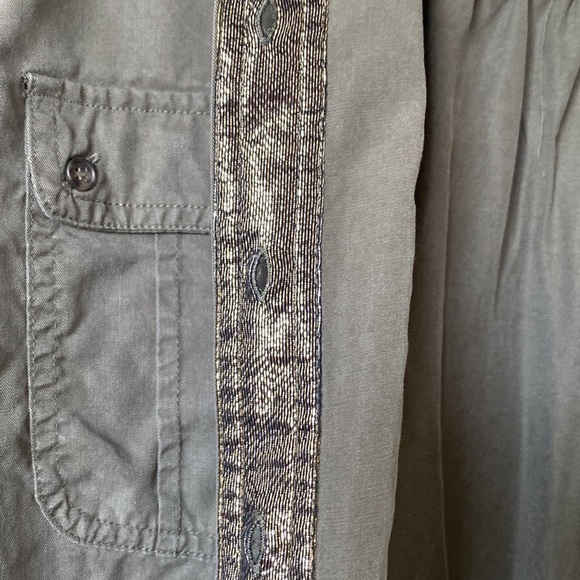 FREE People Women's Moss Off Campus Button Down Shirt Small - Picture 5 of 10